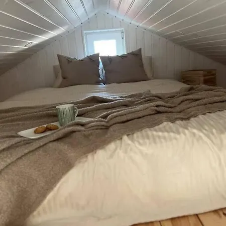 Oak Heart, Lucavsalas Namins