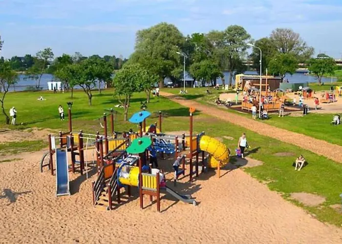 Oak Heart, Lucavsalas Namins *