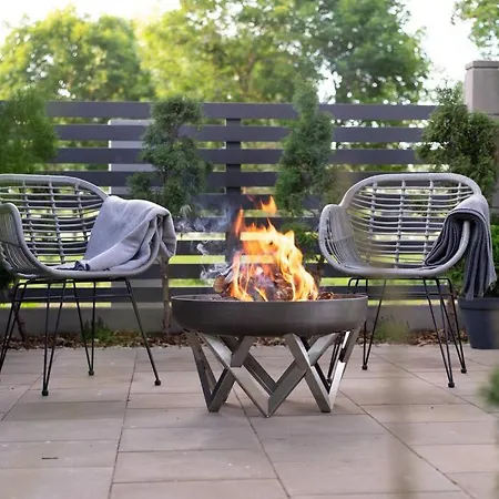 Oak Heart, Lucavsalas Namins *