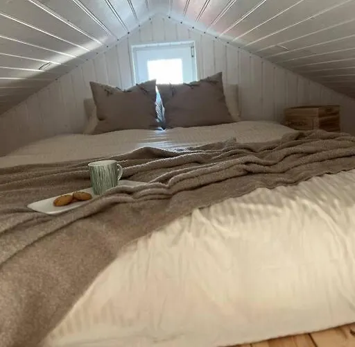 Oak Heart, Lucavsalas Namins